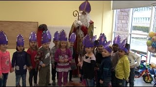 Saint Nicolas dans les écoles [upl. by Kalil]