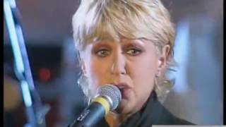 Loretta Goggi  I giardini di marzo video live 1998 [upl. by Retnuh568]