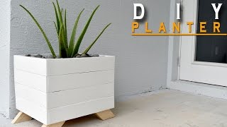 DIY Planter Box From Pallets [upl. by Jet806]