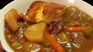 HOW TO MAKE BEEF STEW IN A CROCK POT [upl. by Kerek]